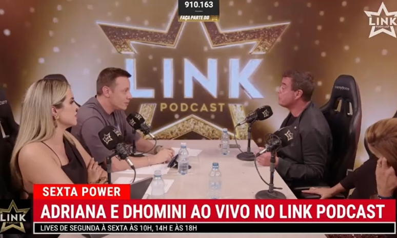 Dhomini annoys himself from the question about aggression and leaves the podcast