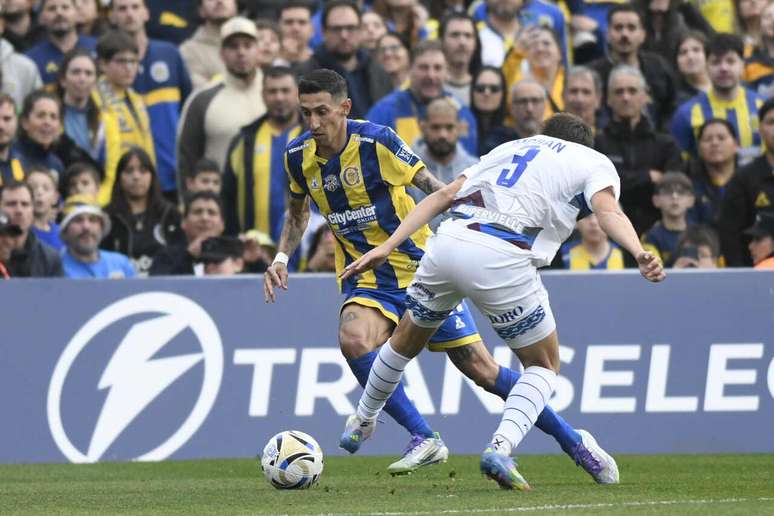 Di Mar&iacute;a em lance do Rosario Central contra o Godoy Cruz &ndash;