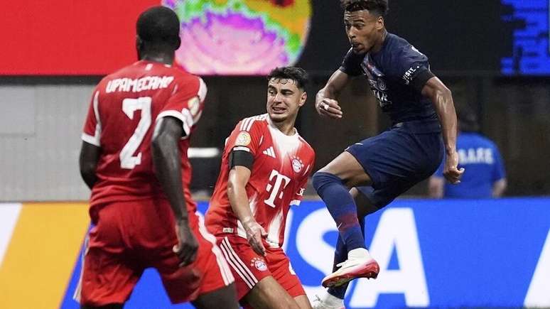 పోంటా డో పారిస్ సెయింట్-జర్మైన్ దేశిరా డౌ జర్మన్ క్లబ్ బేయర్న్ మ్యూనిచ్‌తో జరిగిన క్వార్టర్ ఫైనల్స్ మ్యాచ్ సందర్భంగా ప్రారంభ గోల్ సాధించింది, జూలై 5, 2025, యునైటెడ్ స్టేట్స్లోని అట్లాంటాలో జరిగిన 2025 క్లబ్ ప్రపంచ కప్‌లో.