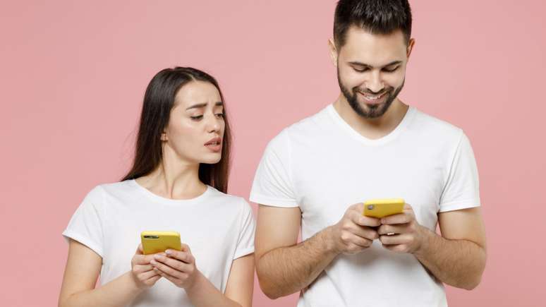Descubra como seria o textão de cada signo quando leva um fora. Dos dramas aos questionamentos, entenda as reações de cada um deles.