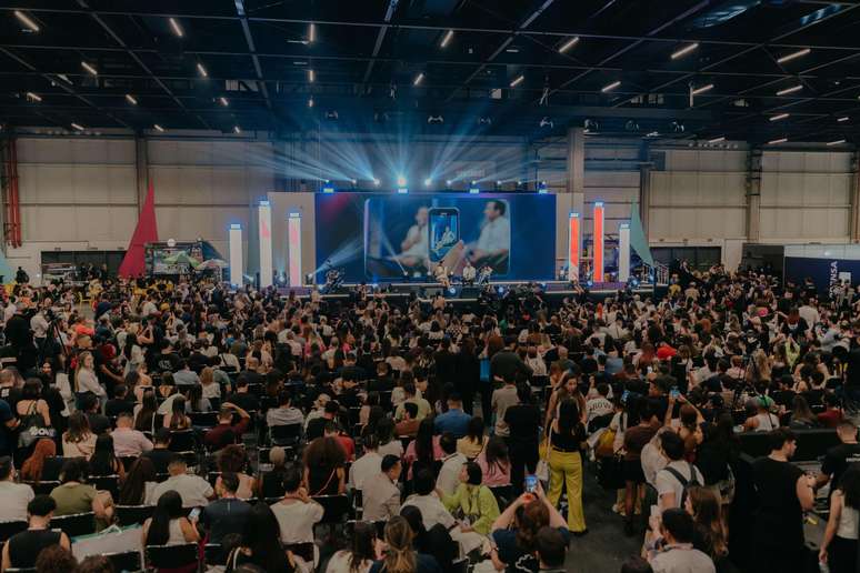 Imagem do Influent Summit 2024; edição 2025 promete reunir 8 mil participantes