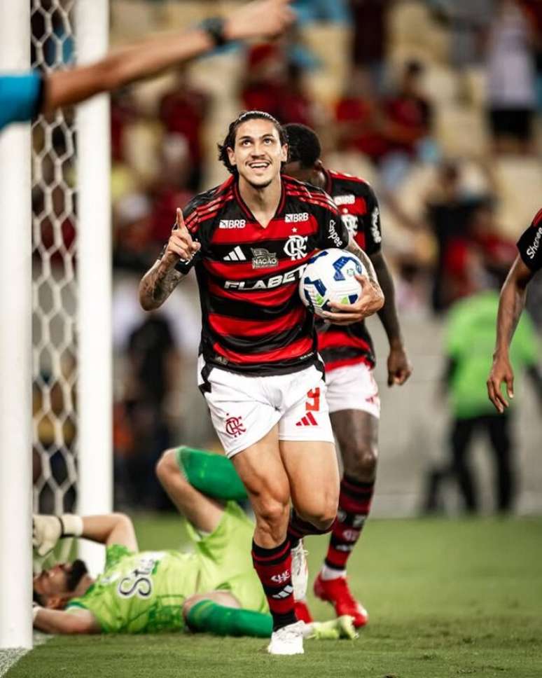Pedro, jogador do Flamengo, não foi relacionado pelo técnico Filipe Luís para o último jogo contra o São Paulo, no Brasileirão
