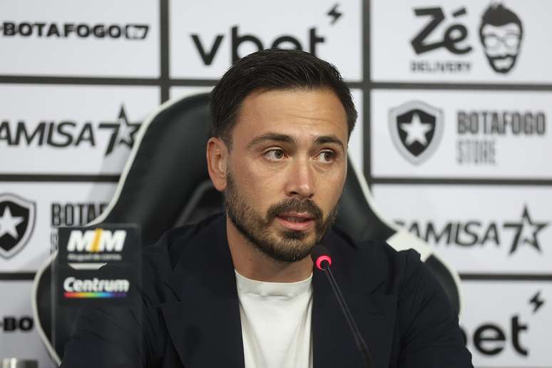 Davide Ancelotti durante sua apresenta&ccedil;&atilde;o ao Botafogo 