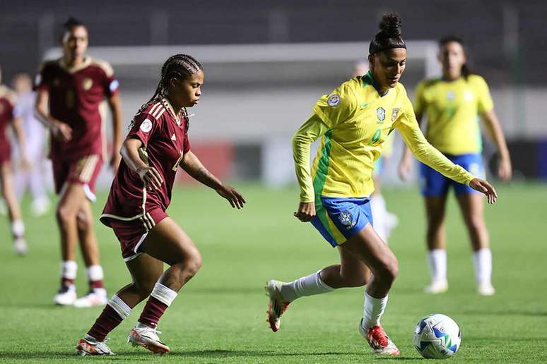 Brasil vence a Venezuela por 2 a 0 em estreia na Copa América Feminina –