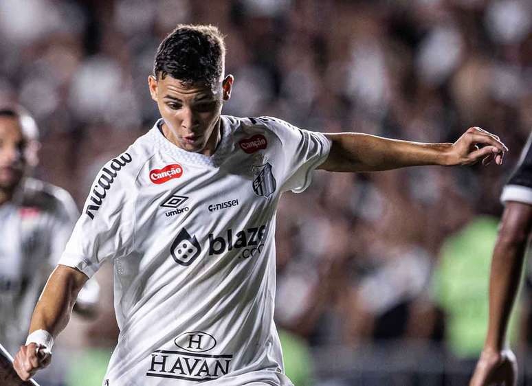 Deivid Washington deve ganhar mais oportunidades nas pr&oacute;ximas partidas &ndash;