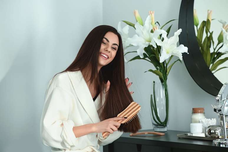 See how to take care of the hair after a chemical cut See how to take care of the hair after a chemical cut