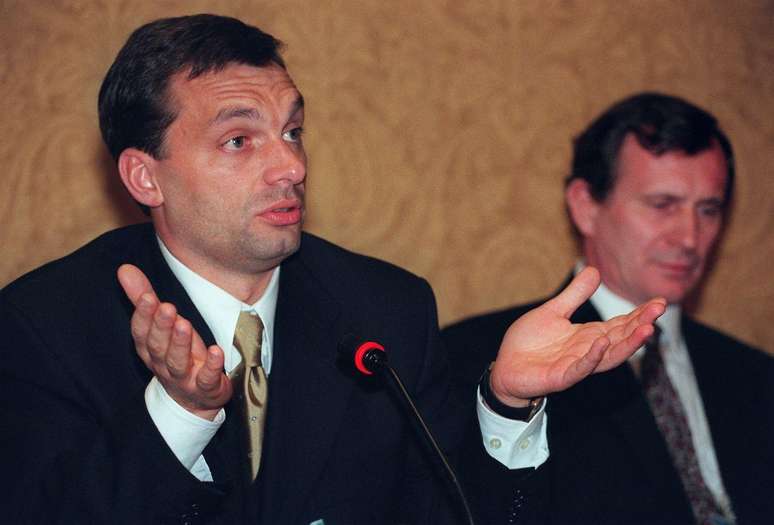 A derrota de Orb&aacute;n, que governou a Hungria nos &uacute;ltimos 15 anos, seria monumental