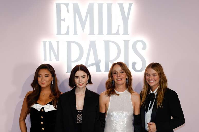 Parte do elenco da 4ª temporada de 'Emily em Paris'