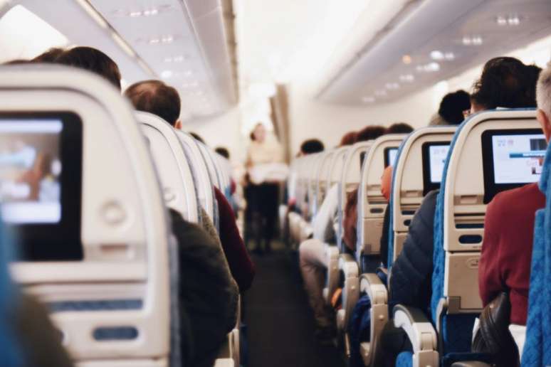 Aviões podem suportar raios sem intercorrências no voo