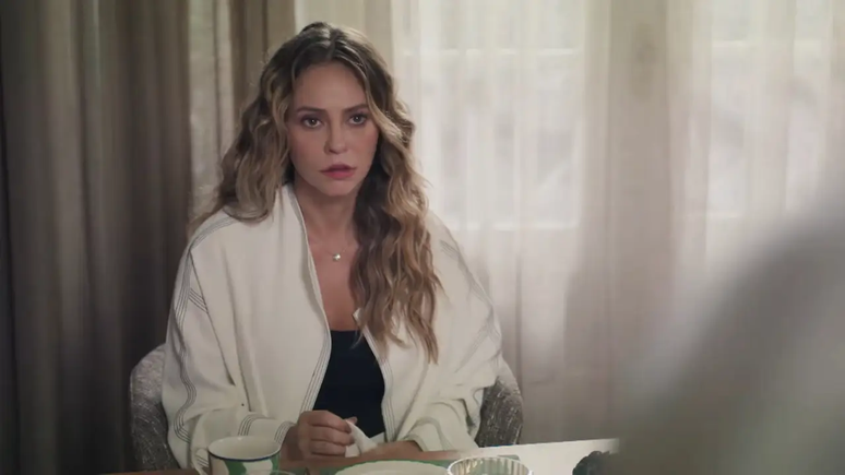 Whatever goes: crazy about jealousy, Heleninha accuses Raquel in Dirty Game