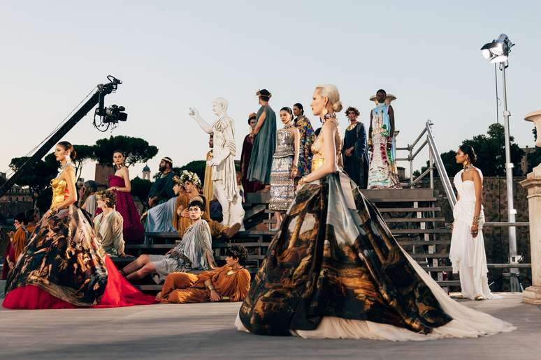Dolce & Gabbana High Fashion Parade Dolce & Gabbana High Fashion Parade