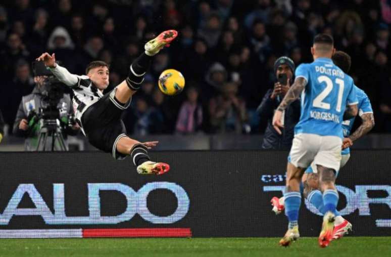 Lorenzo Lucca em ação com a camisa da Udinese pelo Campeonato Italiano –
