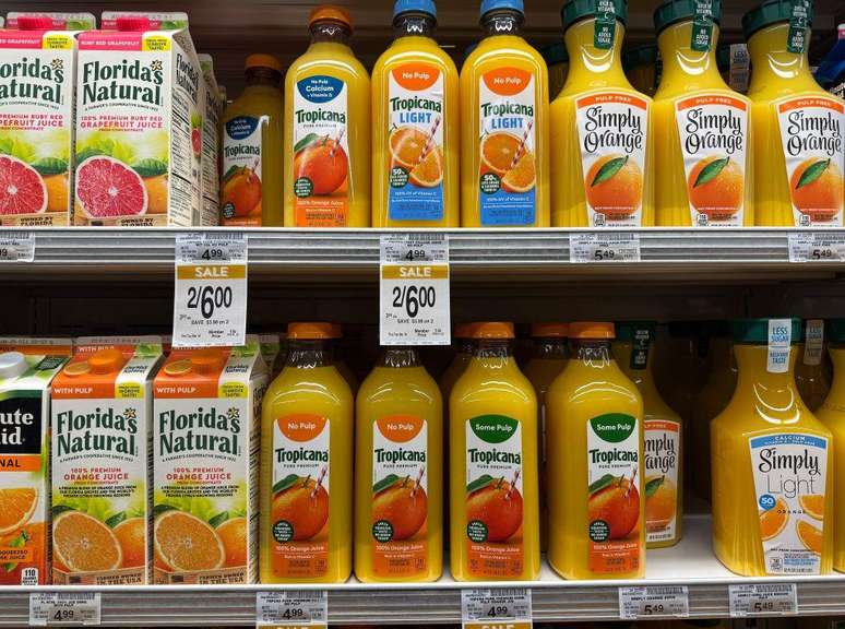 About 40% of orange juice exports to Brazil go to the United States About 40% of orange juice exports to Brazil go to the United States