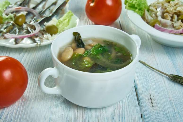 Scarola soup with white beans Scarola soup with white beans