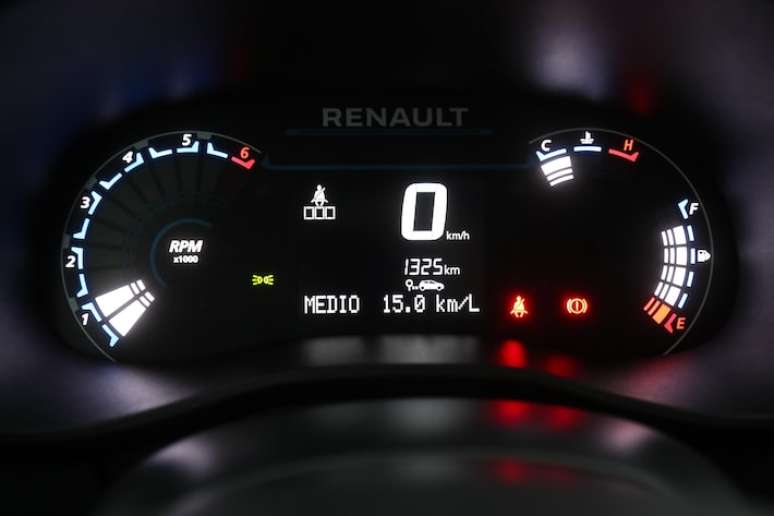 FR12 SAO PAULO - SP - 01/07/2025 - JORNAL DO CARRO - KWID OUTSIDER - Fotos da Kwid Outsider. FOTO: Felipe Rau/Estadão