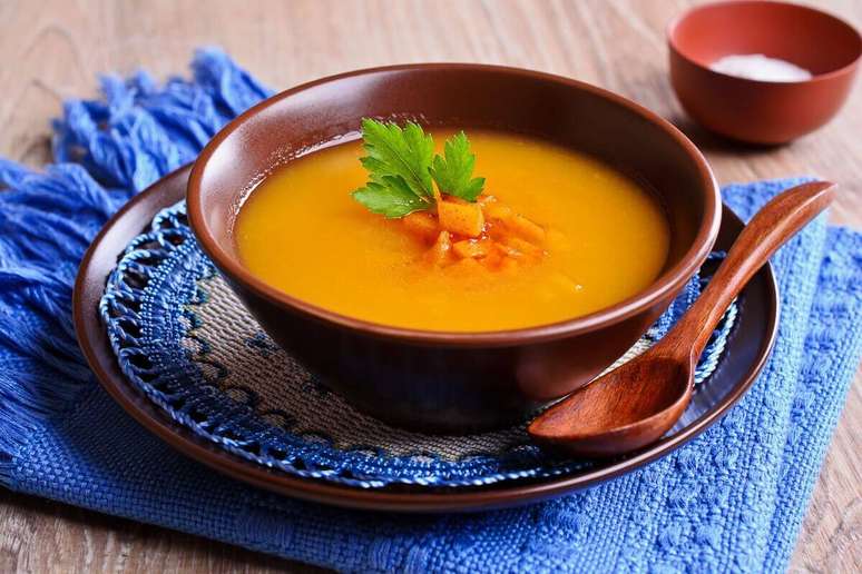 8 recipes for soups and broths easy to frighten the cold 8 recipes for soups and broths easy to frighten the cold