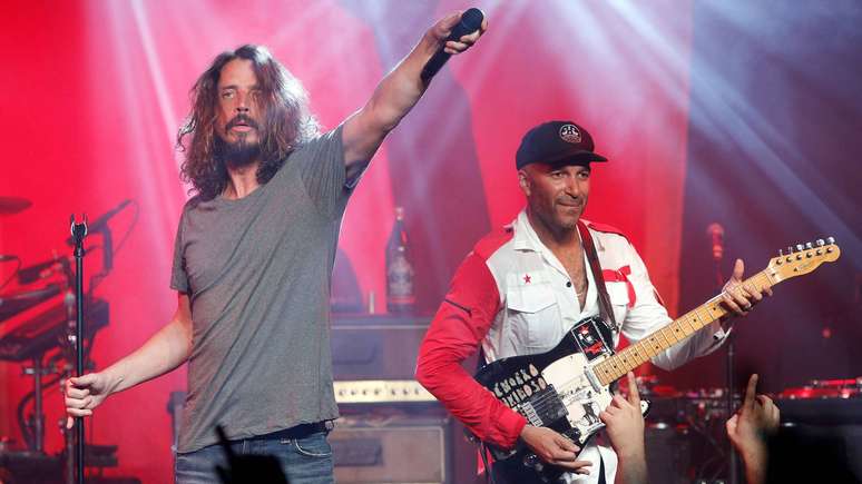 Chris Cornell e Tom Morello em 2017 -