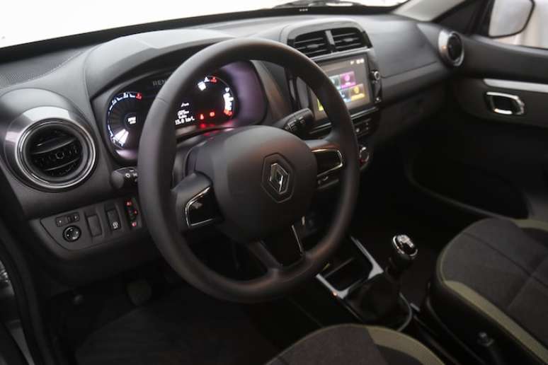 FR12 SAO PAULO - SP - 01/07/2025 - JORNAL DO CARRO - KWID OUTSIDER - Fotos da Kwid Outsider. FOTO: Felipe Rau/Estadão