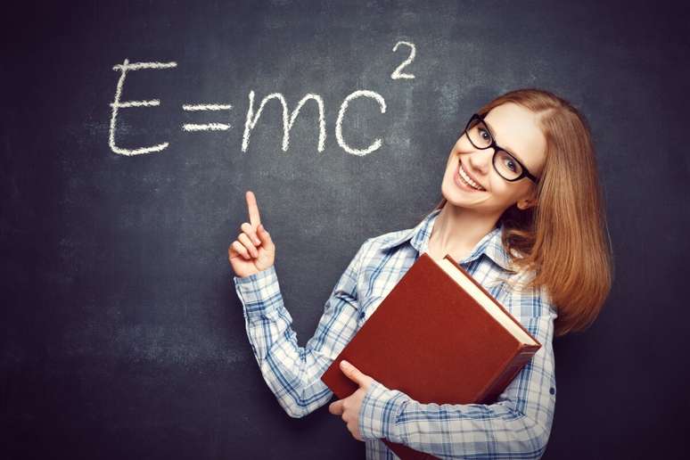 Associar fórmulas a histórias ou músicas é uma boa estratégia para fixar conteúdos complexos 