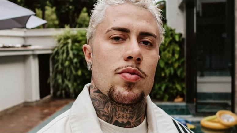 POLÊMICA! Fotógrafa desabafa e expõe MC Daniel: "Me pegou pelo braço”