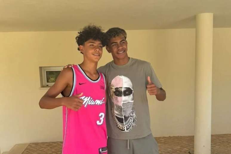Cristiano Ronaldo Jr. dan Lamine Yamal Pose bersama selama liburan -