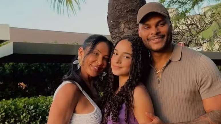 Scheila, Tony e Giullia