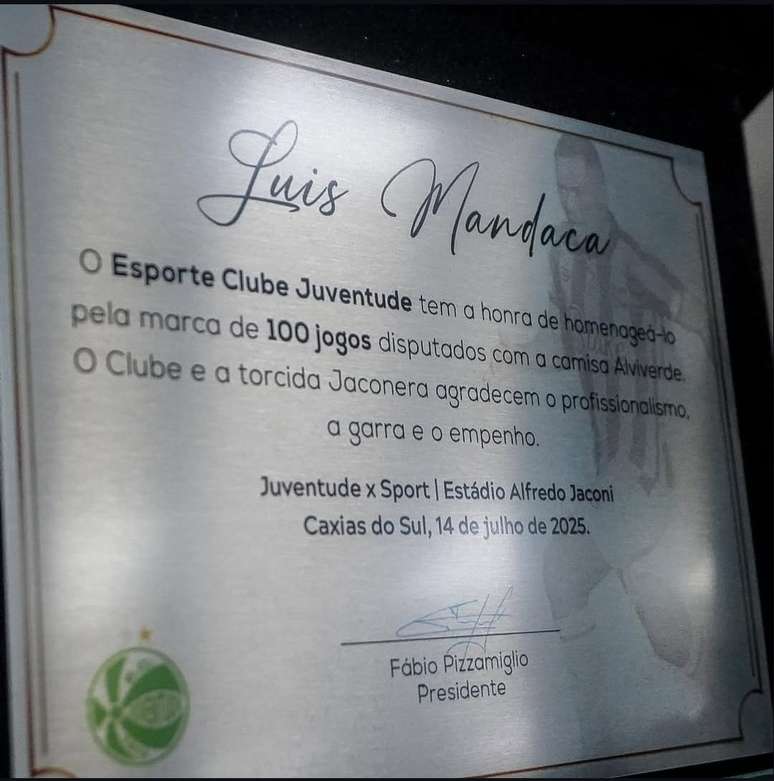 Mandaca completa 100 jogos com a camisa do Juventude 