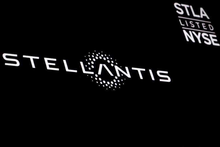 Logo da Stellantis 
31/1/2024 REUTERS/Brendan McDermid/Arquivo