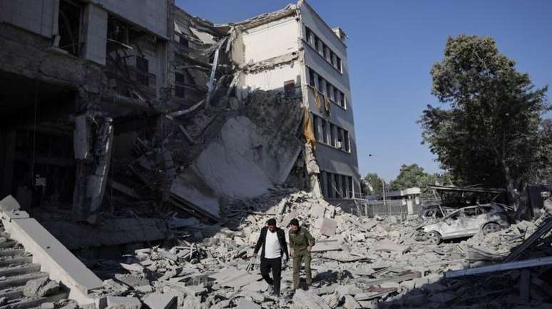 Israel afirma que seus ataques a Damasco pretendiam destruir for&ccedil;as da S&iacute;ria que estariam atacando a comunidade drusa do pa&iacute;s