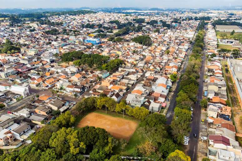 Cidade Industrial de Curitiba (CIC), área periférica da cidade, reduto eleitoral do vereador Zezinho Sabará.