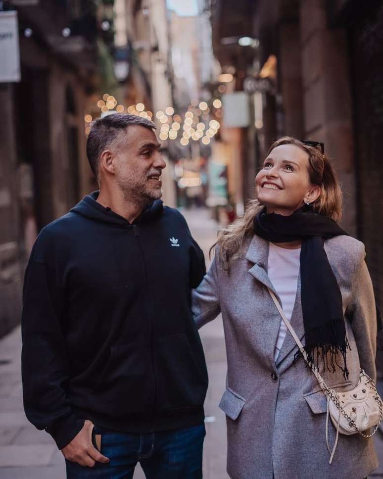 Fernanda Rodrigues and her husband, raons