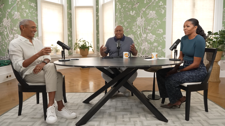 Barack Obama debocha de rumores de divórcio com Michelle