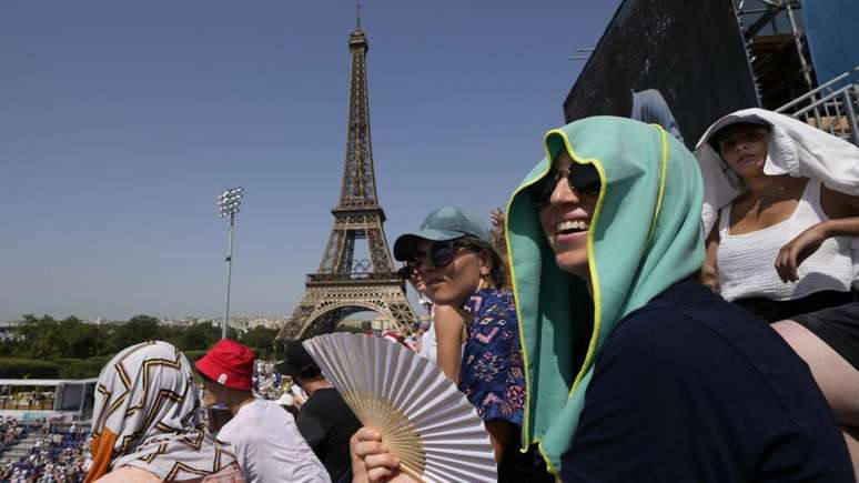 Research in the French newspaper shows that Paris reputation fell a year after the Olympics