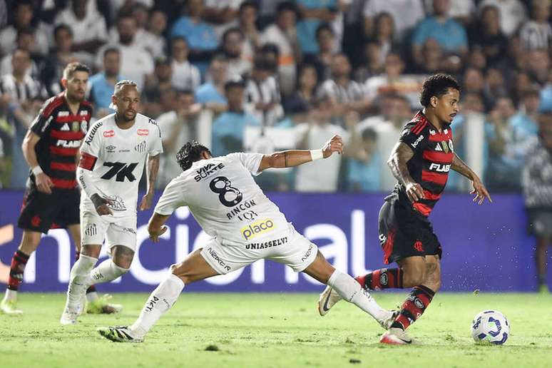 Santos vence o Flamengo na Vila Belmiro –
