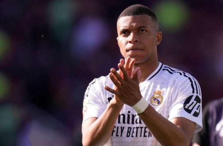 França investiga Mbappé –