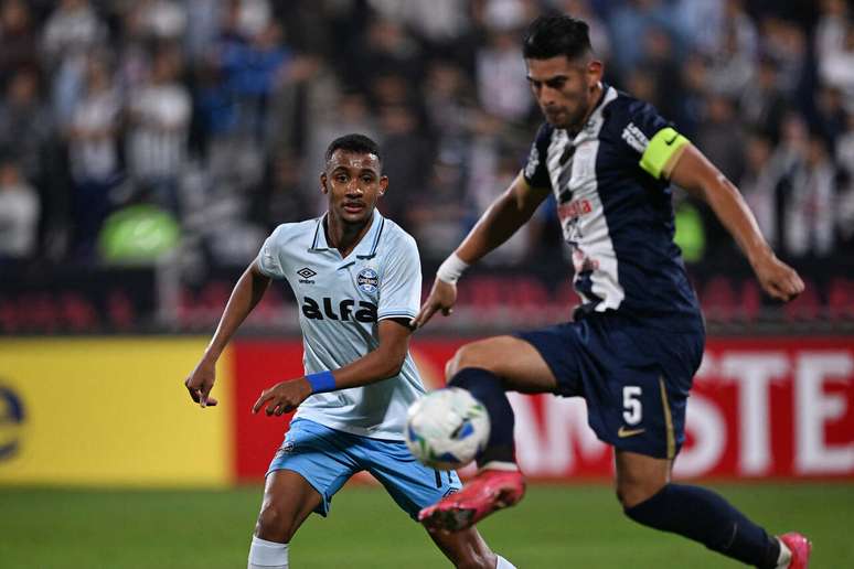 Alianza e Grêmio mediram forças em Lima, capital peruana –