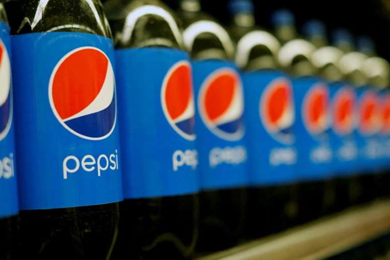 Garrafas de Pepsi são fotografadas em um supermercado em Pasadena, Califórnia, Estados Unidos
11/07/2017
REUTERS/Mario Anzuoni