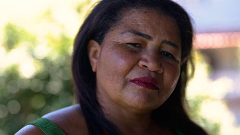 Dulcineia Luz fotografada durante sua estadia na Casa das Irmãs Condé, local que oferece cuidados pós-operatórios para mulheres que vêm de outras cidades para realizar cirurgias em Ubá