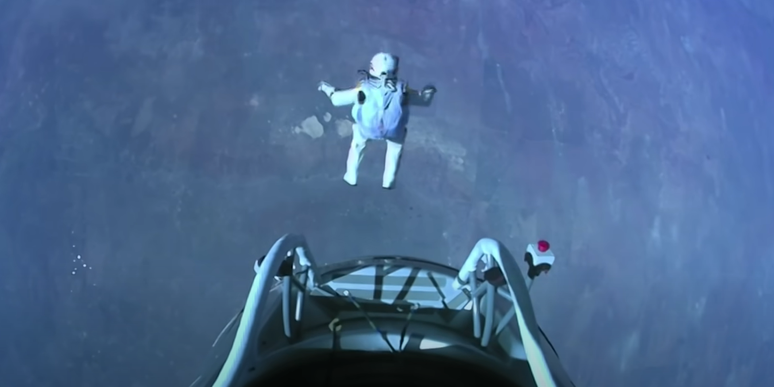 Felix Baumgartner quebrou três recordes mundiais ao realizar primeiro salto da estratosfera