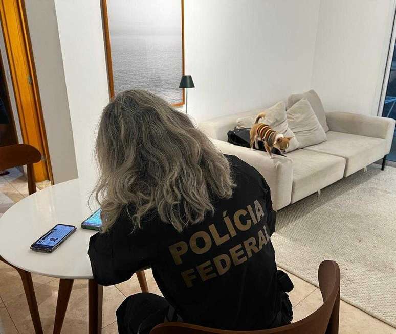 Operação da PF contra fraudes no INSS mira 'Rei do Benefício' em esquema de R$ 30 milhões