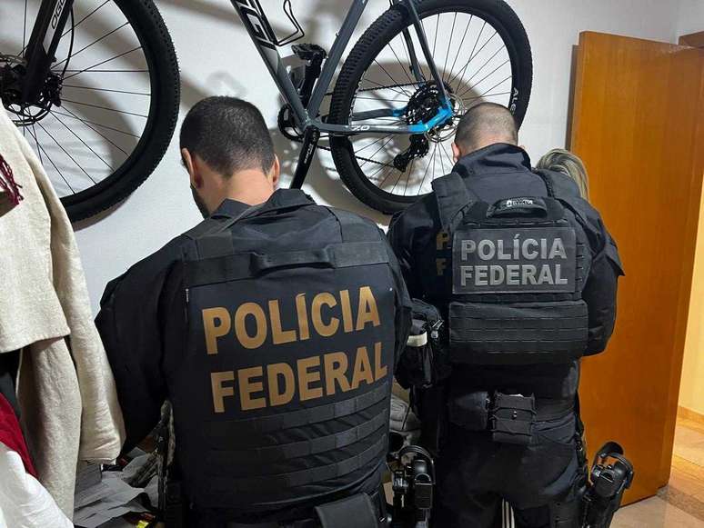 Polícia Federal cumpre, na manhã desta quinta-feira, 17, oito mandados de busca e apreensão
