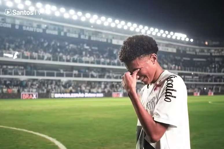 Robinho Jr se emocionou após jogo entre Santos e Flamengo –