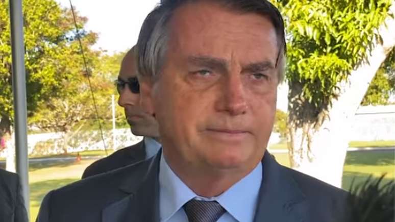 Given? Bolsonaro pronounces after putting an electronic ankle: “I …” Given? Bolsonaro pronounces after putting an electronic ankle: “I …”