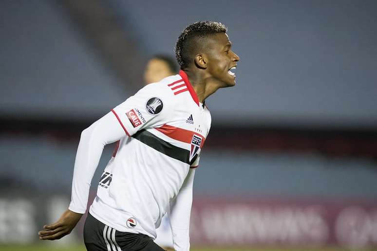 Orejuela foi um dos fracassos do São Paulo para a lateral-direita –