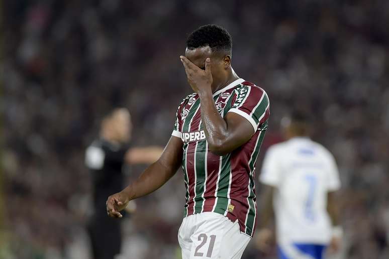 Jhon Arias em partida contra o Cruzeiro