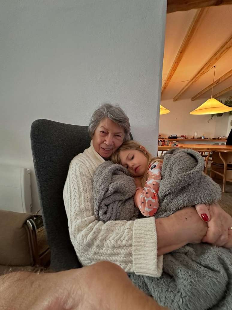 Suza Hilbert with Maria Manoela in the womb