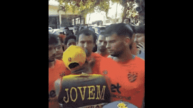 Facção do Sport pressiona jogadores. Time é lanterna disparado do Brasileiro.