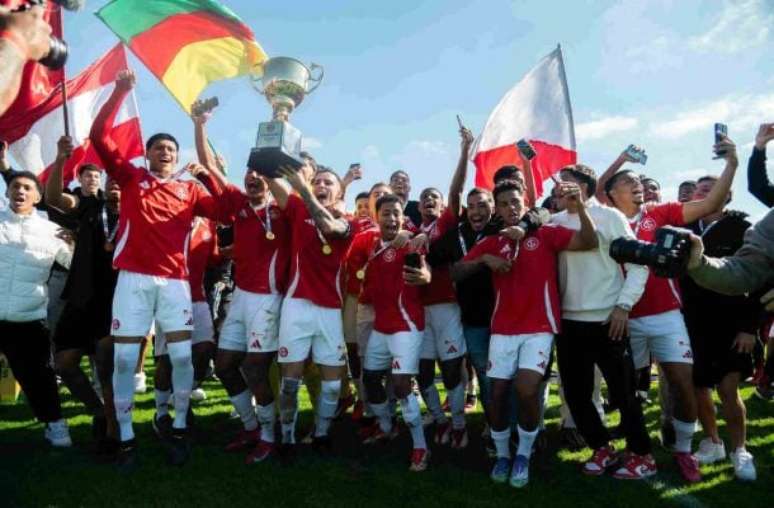 Internacional is an unbeaten Gaucho Under 20 champion Internacional is an unbeaten Gaucho Under 20 champion