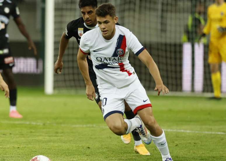 Gabriel Moscardo memiliki sedikit peluang di PSG. Dengan demikian, ia mencari udara baru dalam sepak bola Portugis -