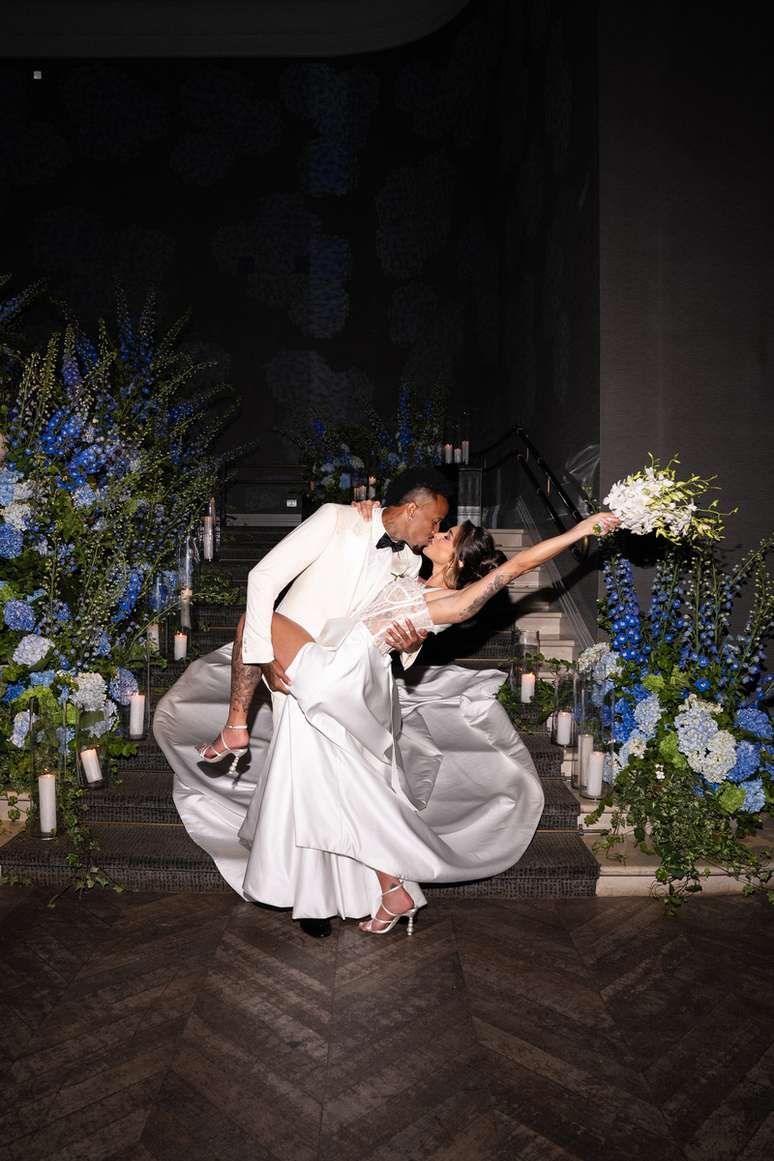 Tain&aacute; Castro e &Eacute;der Milit&atilde;o 